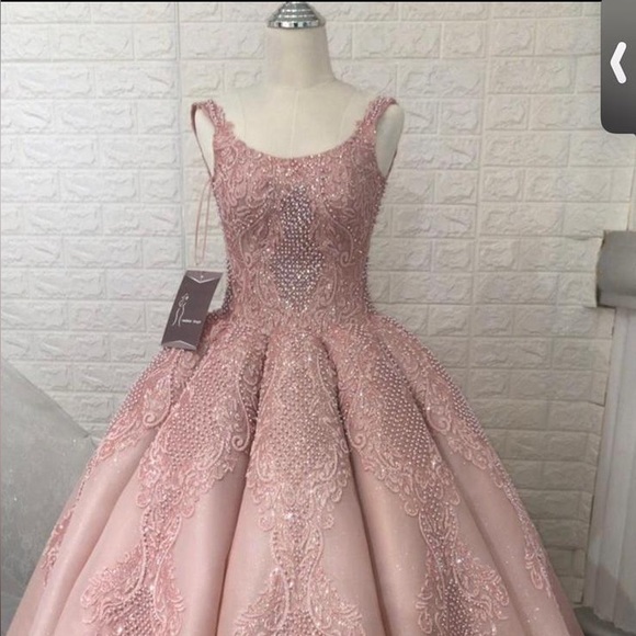 Dresses & Skirts - Elegant Pink Beaded Evening Gown